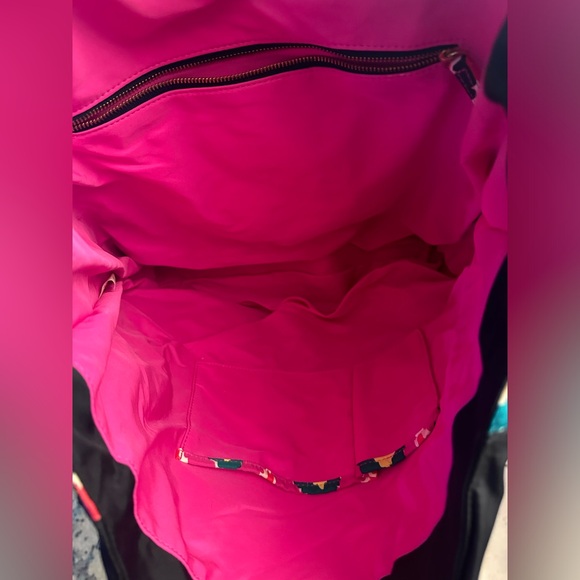 Lilly Pulitzer hearts-a-flutter side zip tote - Picture 7 of 7